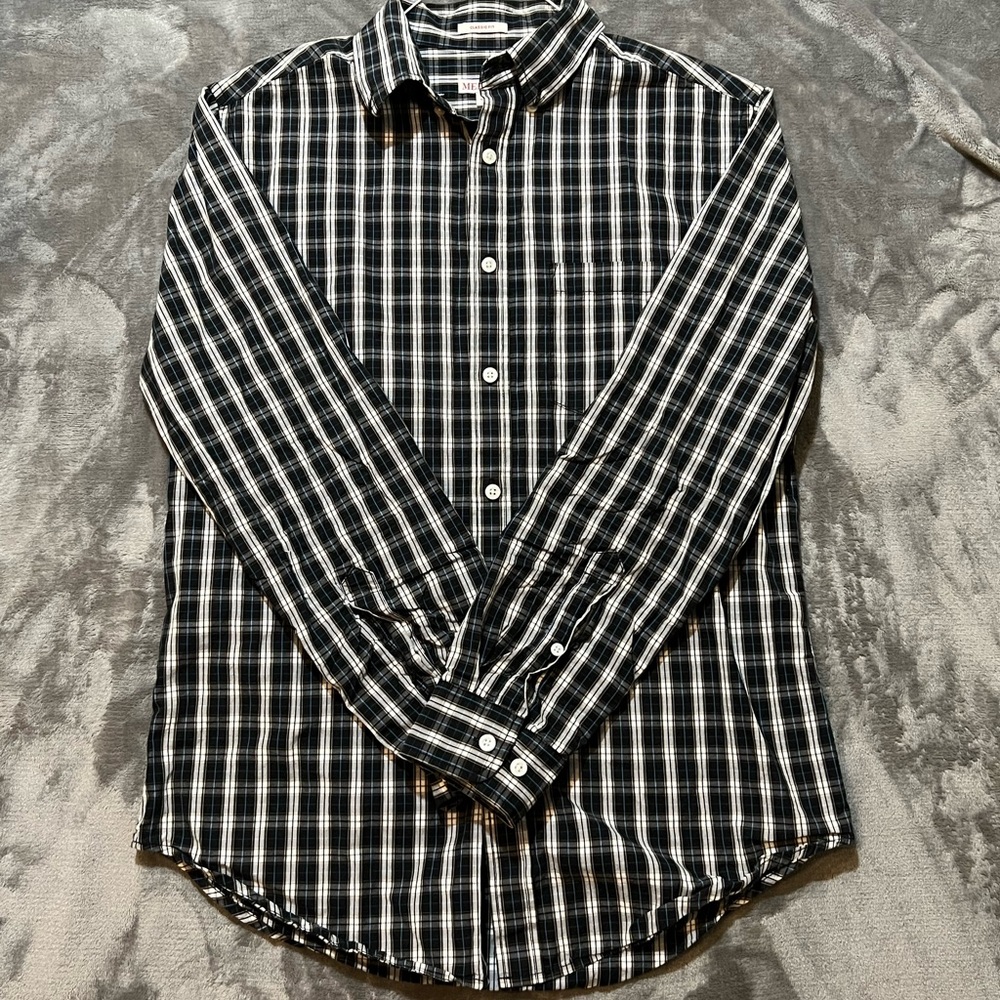 Merona Button down long sleeve shirt